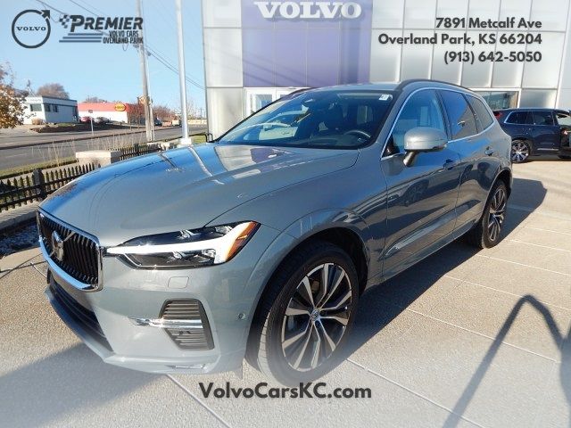 2022 Volvo XC60 Momentum