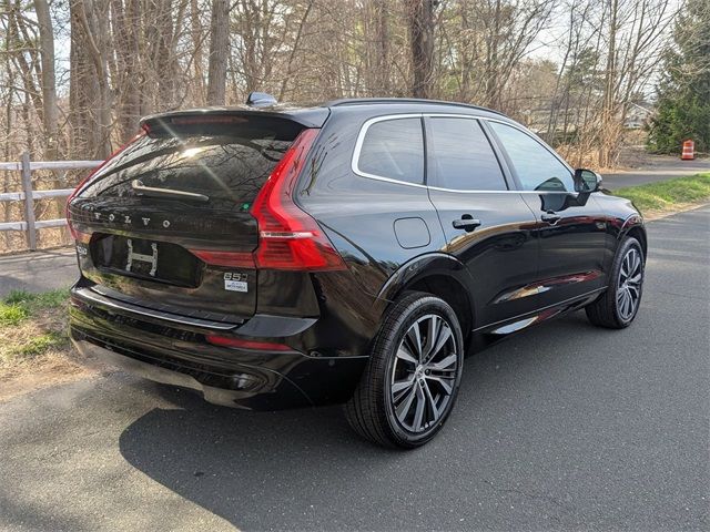 2022 Volvo XC60 Momentum