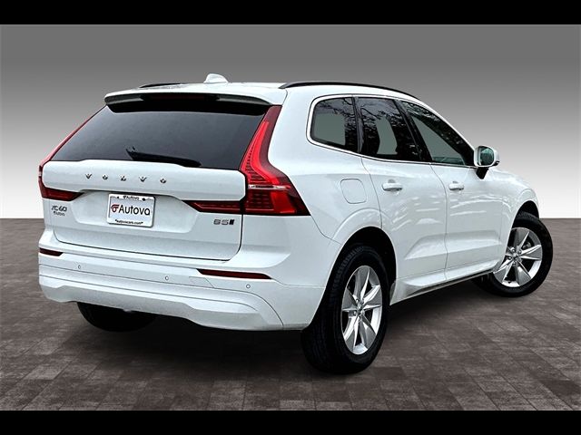 2022 Volvo XC60 Momentum