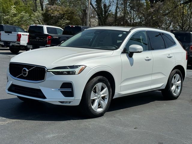 2022 Volvo XC60 Momentum