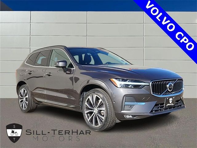 2022 Volvo XC60 Momentum