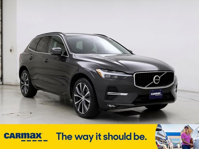 2022 Volvo XC60 Momentum