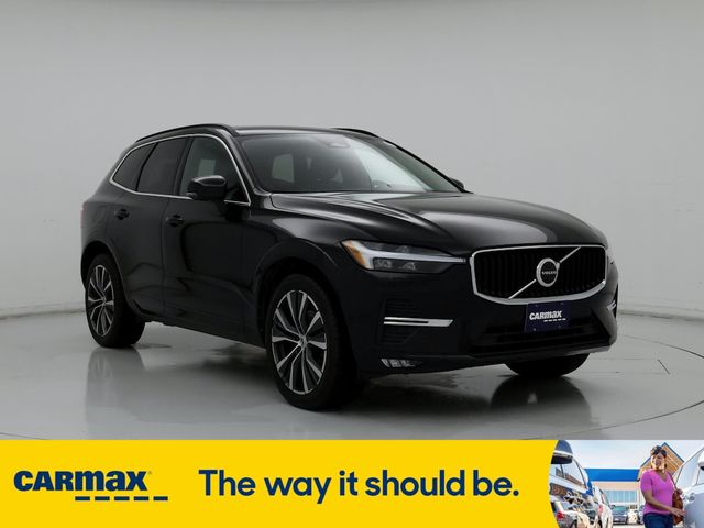 2022 Volvo XC60 Momentum