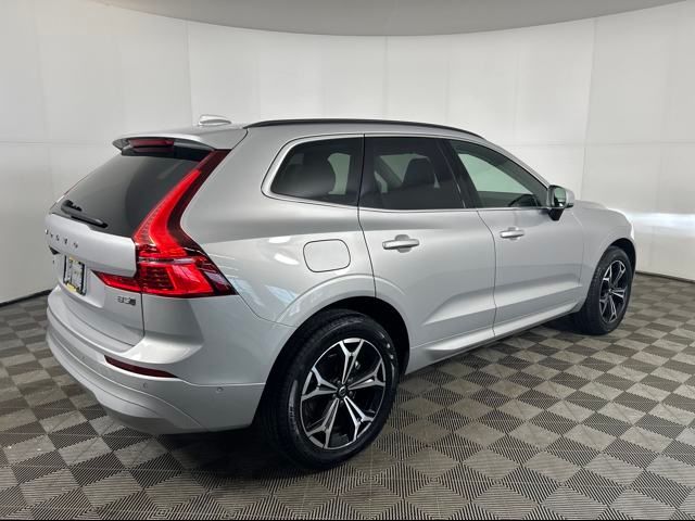 2022 Volvo XC60 Momentum