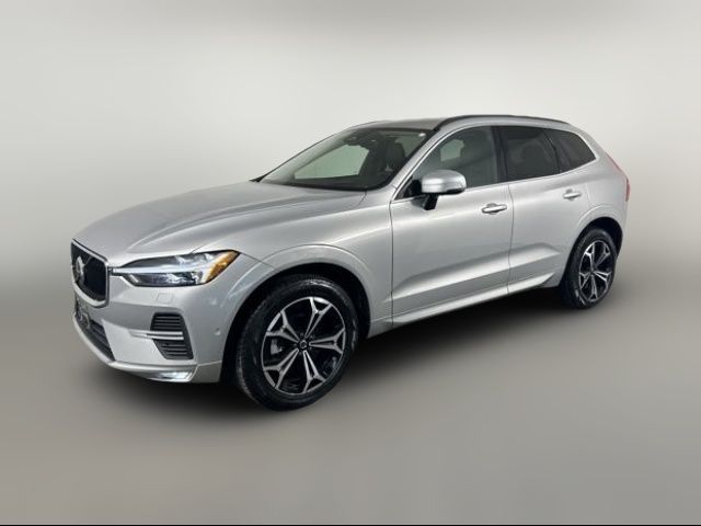 2022 Volvo XC60 Momentum