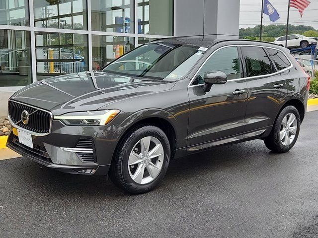 2022 Volvo XC60 Momentum