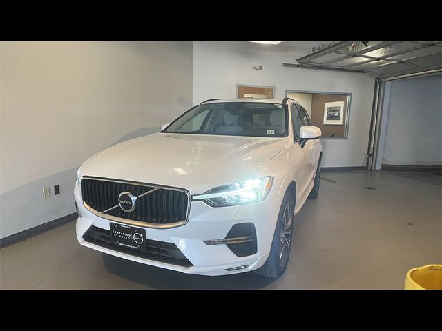 2022 Volvo XC60 Momentum