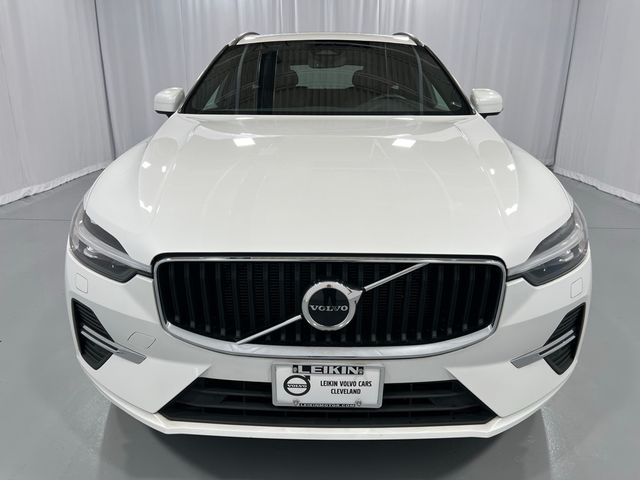 2022 Volvo XC60 Momentum