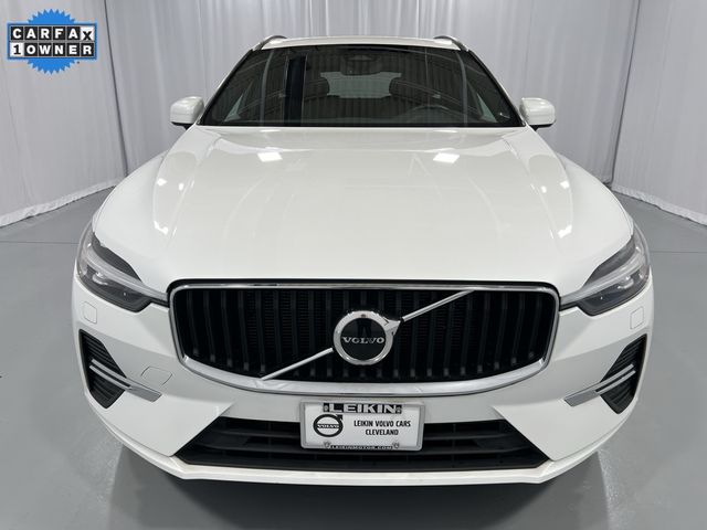 2022 Volvo XC60 Momentum