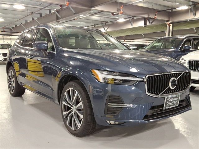 2022 Volvo XC60 Momentum