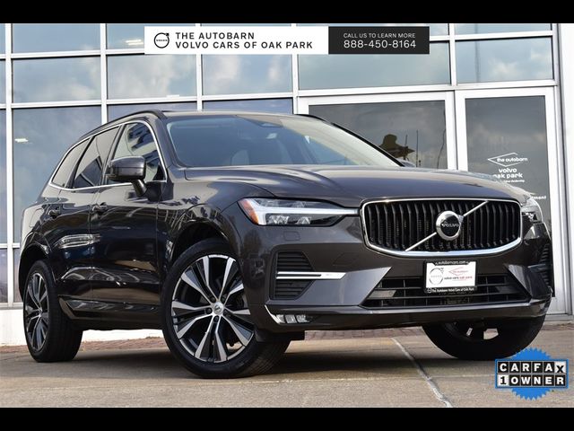 2022 Volvo XC60 Momentum