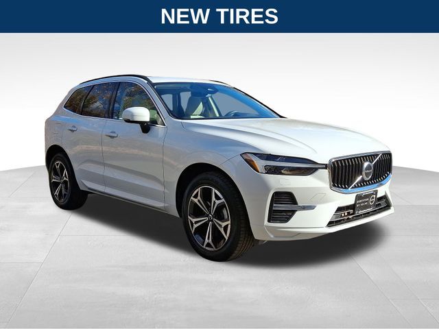 2022 Volvo XC60 Momentum