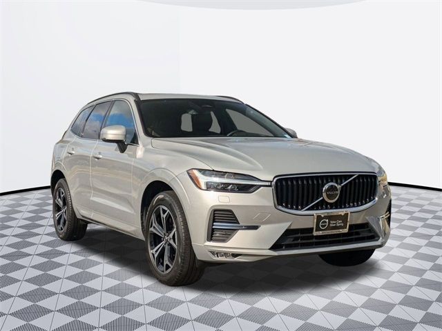 2022 Volvo XC60 Momentum