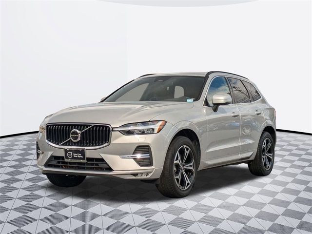 2022 Volvo XC60 Momentum