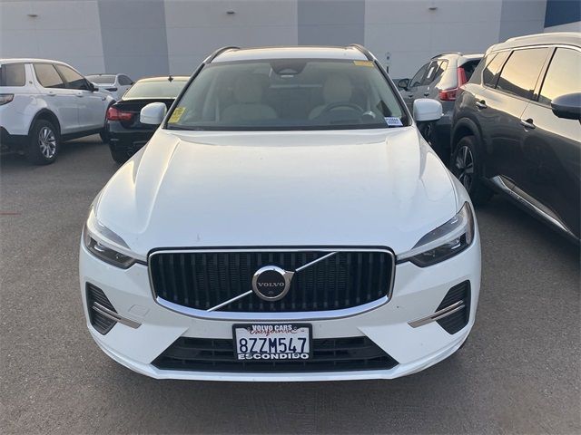 2022 Volvo XC60 Momentum