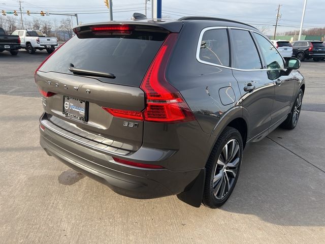 2022 Volvo XC60 Momentum