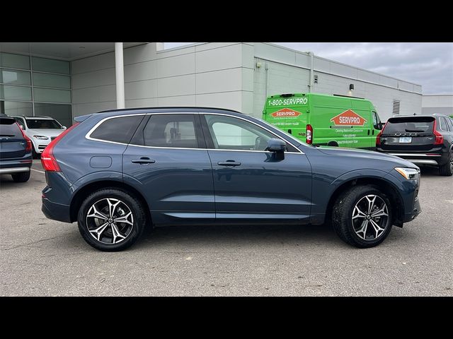 2022 Volvo XC60 Momentum