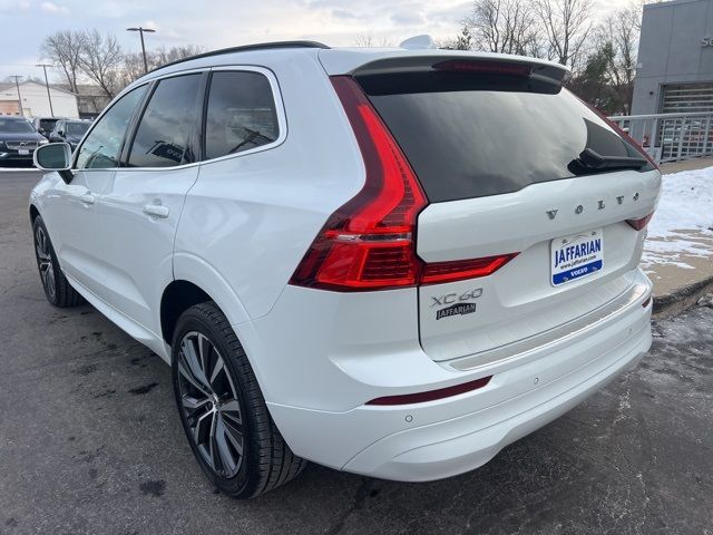 2022 Volvo XC60 Momentum