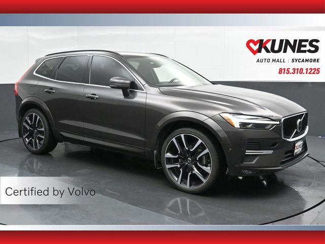 2022 Volvo XC60 Momentum