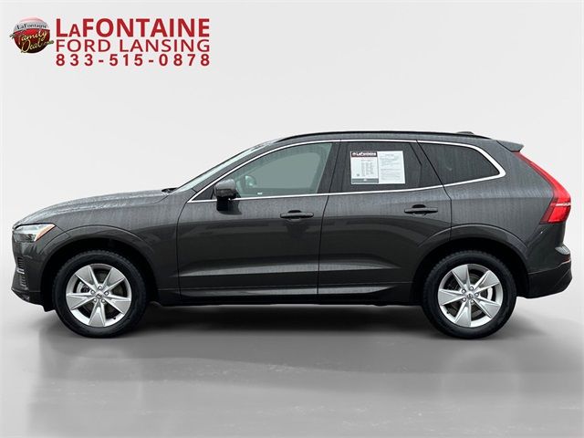 2022 Volvo XC60 Momentum