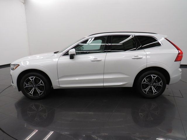 2022 Volvo XC60 Momentum