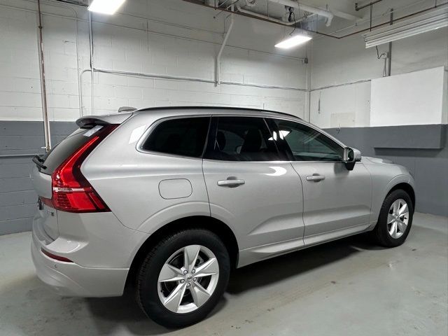 2022 Volvo XC60 Momentum