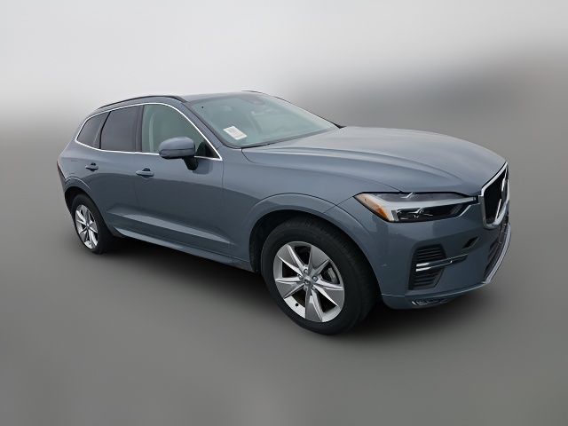 2022 Volvo XC60 Momentum