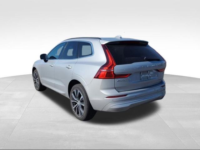 2022 Volvo XC60 Momentum