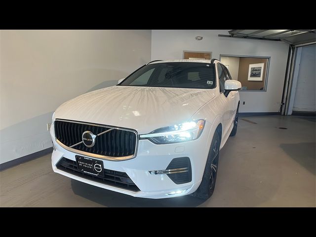 2022 Volvo XC60 Momentum