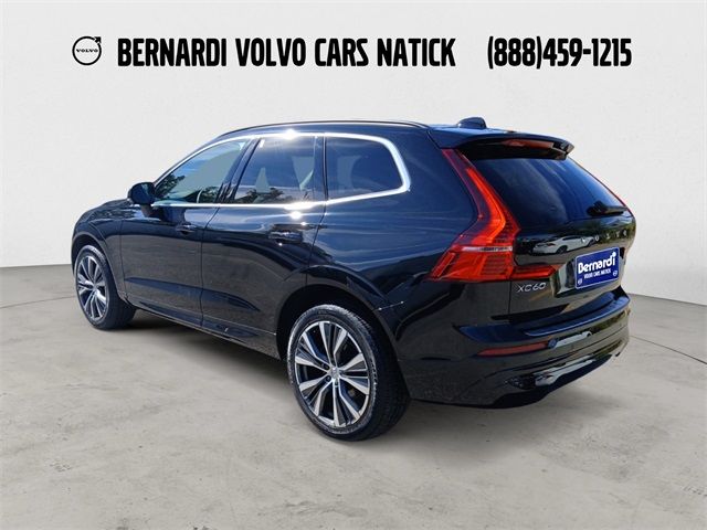 2022 Volvo XC60 Momentum