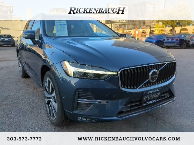 2022 Volvo XC60 Momentum