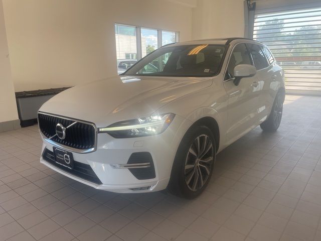 2022 Volvo XC60 Momentum