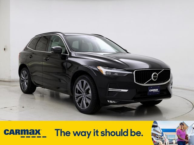 2022 Volvo XC60 Momentum