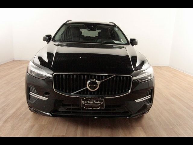 2022 Volvo XC60 Momentum