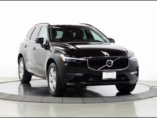 2022 Volvo XC60 Momentum