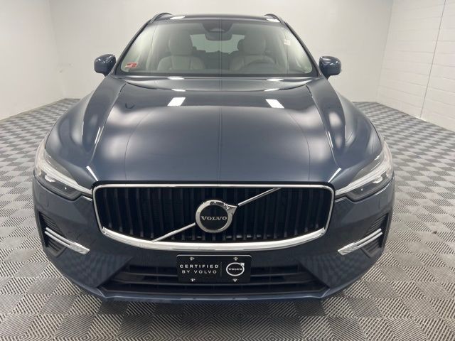 2022 Volvo XC60 Momentum