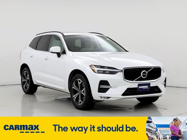 2022 Volvo XC60 Momentum