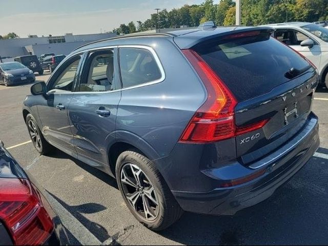 2022 Volvo XC60 Momentum