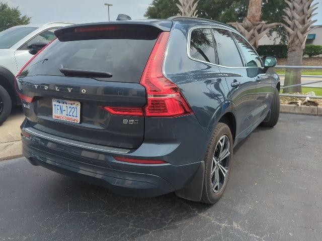 2022 Volvo XC60 Momentum