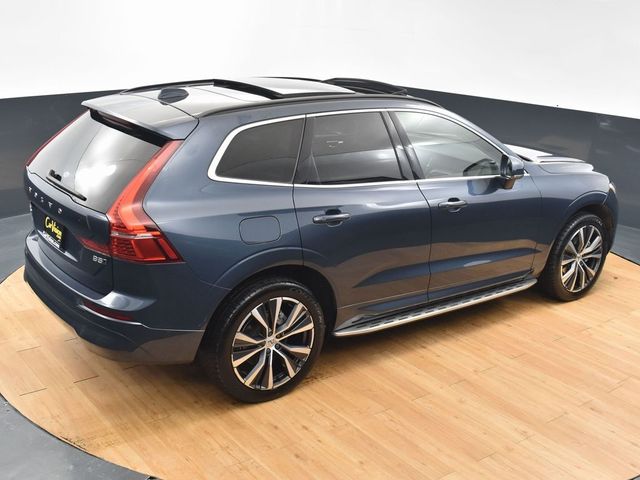 2022 Volvo XC60 Momentum