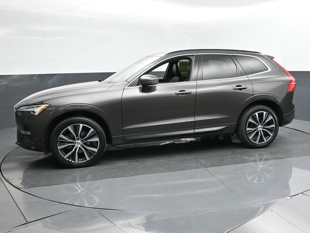 2022 Volvo XC60 Momentum