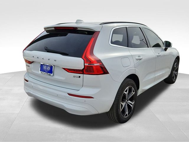 2022 Volvo XC60 Momentum