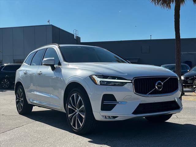 2022 Volvo XC60 Momentum