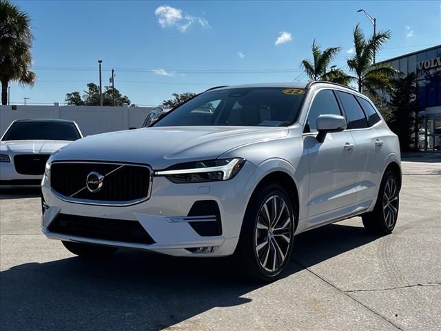 2022 Volvo XC60 Momentum