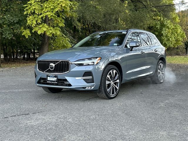 2022 Volvo XC60 Momentum