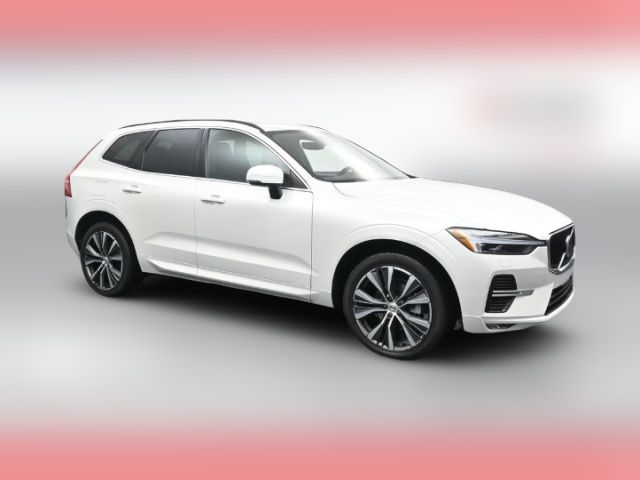 2022 Volvo XC60 Momentum