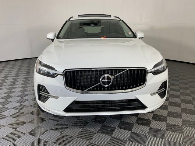 2022 Volvo XC60 Momentum