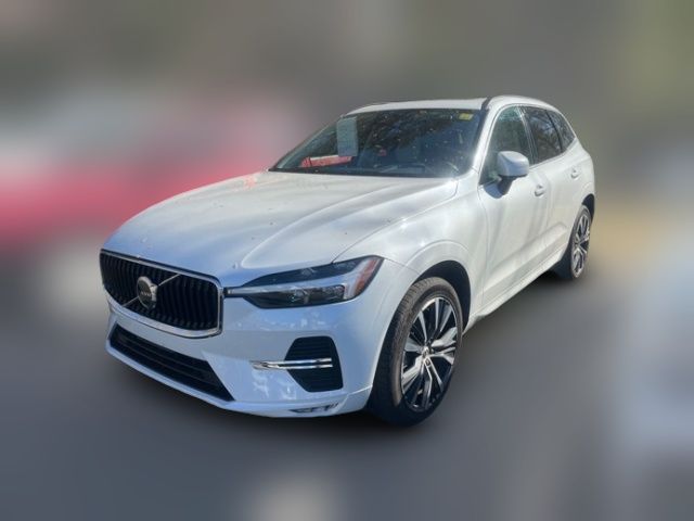 2022 Volvo XC60 Momentum