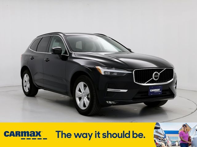 2022 Volvo XC60 Momentum