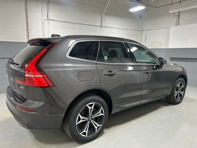 2022 Volvo XC60 Momentum